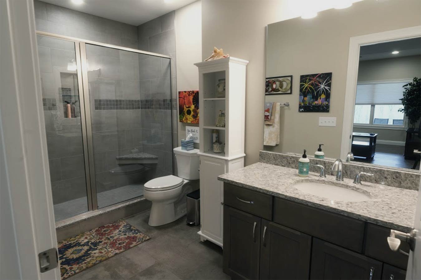 custom home bathroom